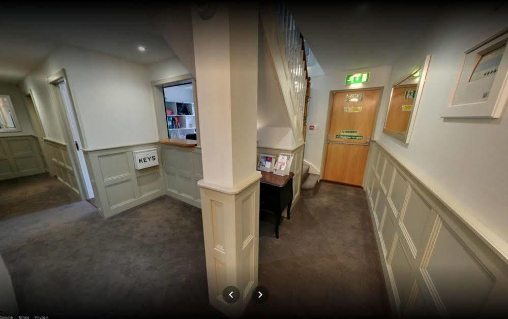 Mccafferty'S Guesthouse Ilford Dış mekan fotoğraf