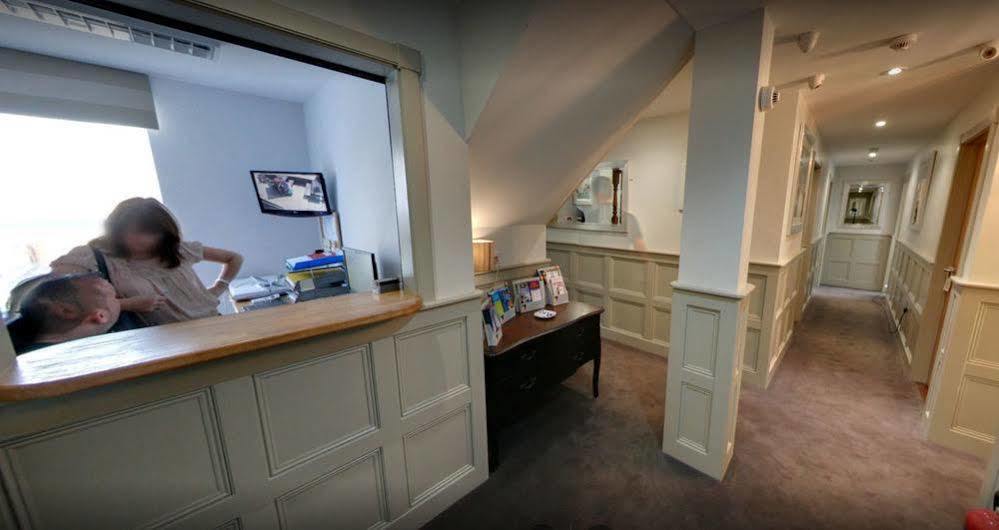 Mccafferty'S Guesthouse Ilford Dış mekan fotoğraf